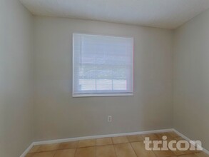 2821 Honey Bear Ct in Palm Harbor, FL - Building Photo - Building Photo