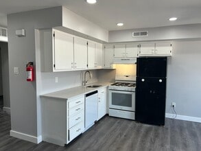 8712 Frankford Ave, Unit 4A in Philadelphia, PA - Foto de edificio - Building Photo