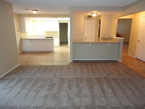 9000 Feather River Ct in Las Vegas, NV - Foto de edificio - Building Photo