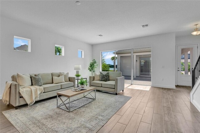 13640 McMillan Dr in Orlando, FL - Foto de edificio - Building Photo