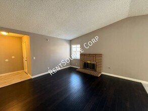 2134 Dallin St in Lancaster, CA - Building Photo - Building Photo