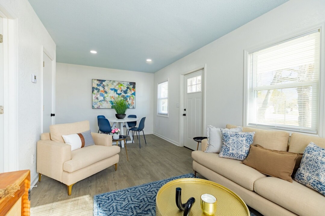3103 Azalea Dr in North Charleston, SC - Building Photo
