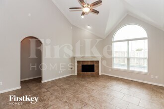 19810 Valkyrie Dr in Spring, TX - Foto de edificio - Building Photo