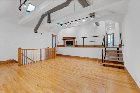 2239 N Clybourn Ave in Chicago, IL - Building Photo - Building Photo