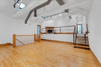 3725 N Fremont St in Chicago, IL - Building Photo - Building Photo