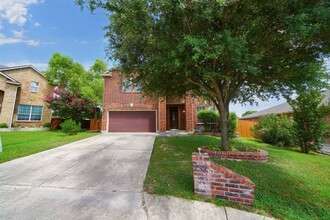 232 Springtree Cove in Cibolo, TX - Foto de edificio - Building Photo