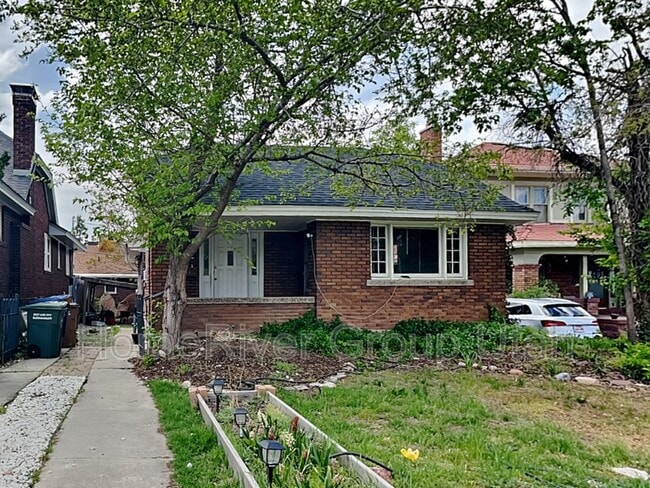 374 S 1100 E in Salt Lake City, UT - Building Photo - Building Photo