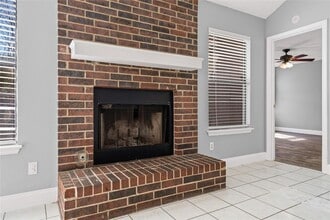 16207 Parkway Dr in Pflugerville, TX - Building Photo - Building Photo