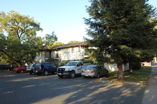 848 W 5th St in Chico, CA - Building Photo