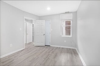 65 New York Ave NW in Washington, DC - Building Photo - Building Photo