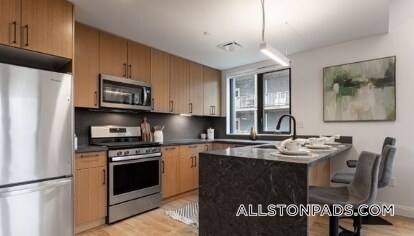 83 Gardner St, Unit 308 in Boston, MA - Building Photo