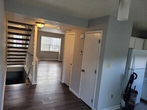 872 Upholland Ln in Columbus, OH - Building Photo - Building Photo