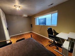 6263 W 4305 S in Salt Lake City, UT - Building Photo - Building Photo