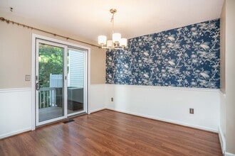 10 Riverview in Avon, CT - Building Photo - Building Photo