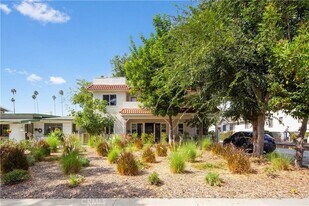 101 S Cordova St in Alhambra, CA - Building Photo