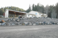 6956-6958 Evergreen St in Bonners Ferry, ID - Foto de edificio - Building Photo