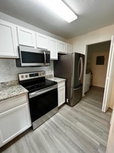 8801 Latrec Ave in Orlando, FL - Building Photo - Building Photo