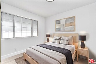 536 N Oxford Ave in Los Angeles, CA - Building Photo - Building Photo