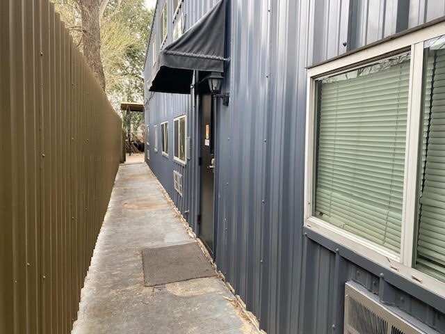 property at 7648 Broadview Dr