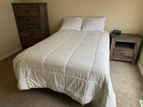 750 Hayland Dr in Spring Creek, NV - Building Photo - Building Photo