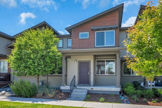 property at 5829 N Beeler St