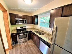 3231 Cleveland Ave in Brookfield, IL - Building Photo - Building Photo