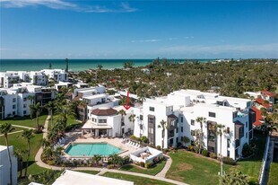 2955 N Beach Rd in Englewood, FL - Building Photo