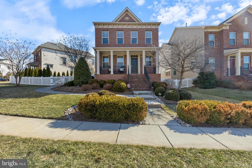 13410 Redspire Dr in Silver Spring, MD - Building Photo