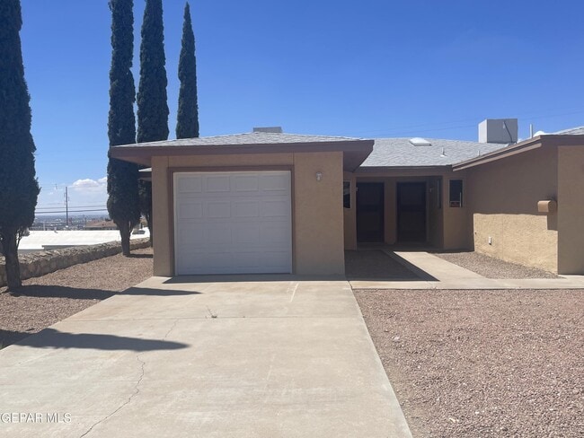 property at 2612 Sacramento Ave