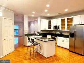 10634 Heather Glen Way in Bowie, MD - Building Photo - Building Photo