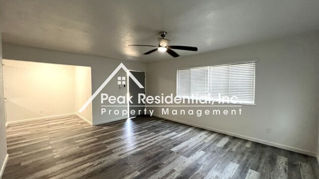 4540 Ashcroft Ave in Sacramento, CA - Building Photo - Building Photo