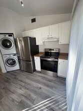 1141 SW 111th Way in Davie, FL - Building Photo - Building Photo