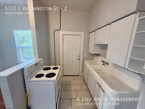 5332 E Washington St in Indianapolis, IN - Building Photo - Building Photo