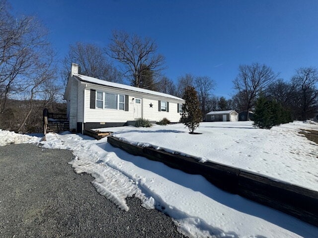 property at 3574 Howellsville Rd