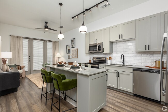 Era Apartments in Denton, TX - Foto de edificio - Building Photo