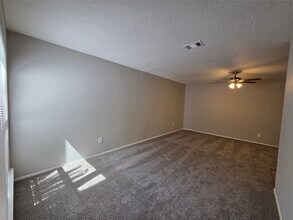 16506 Forest Bend Ave in Friendswood, TX - Building Photo - Building Photo