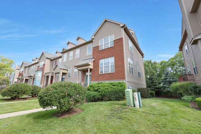 64 Village Station Ln