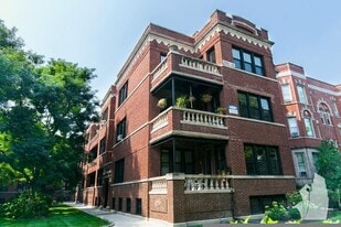 2516 N Kedzie Blvd, Unit 2N in Chicago, IL - Building Photo