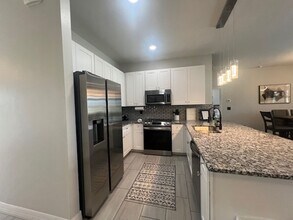 1516 NW 38th Ave in Cape Coral, FL - Building Photo - Building Photo