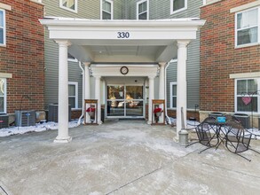 Gateway Senior Housing in Waynesburg, PA - Foto de edificio - Building Photo