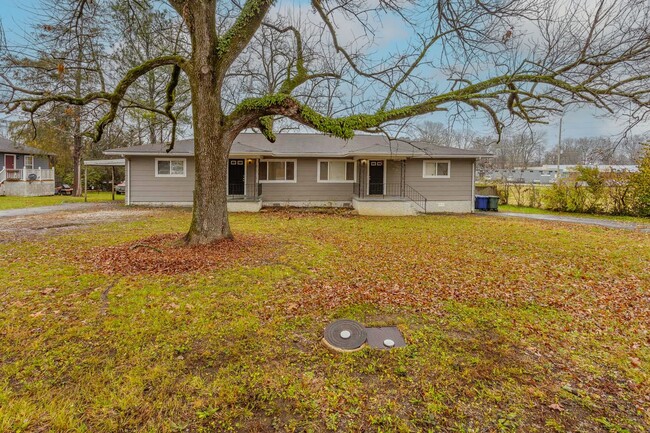 property at 2806 Silverdale Rd