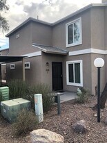 336 E Limberlost Dr in Tucson, AZ - Building Photo