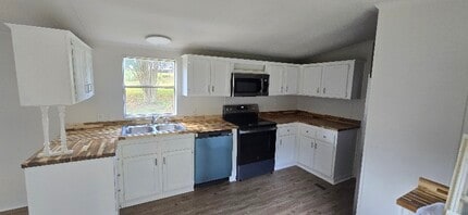 546 Osprey Creek Cir in Lincolnton, NC - Building Photo - Building Photo
