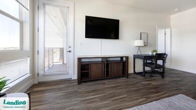 1291 S Ulster St, Unit 1281-606 in Denver, CO - Building Photo - Building Photo