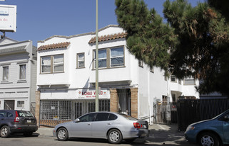 514-518 E 18th St in Oakland, CA - Building Photo