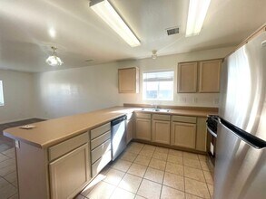 7081 E Galaxy Way in Prescott Valley, AZ - Building Photo - Building Photo