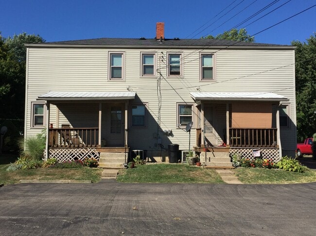 989 Sunset Blvd in Mansfield, OH - Building Photo - Building Photo
