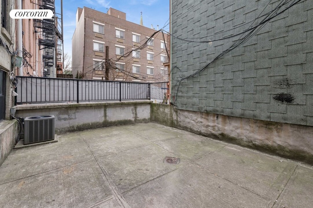730 4th Ave in Brooklyn, NY - Building Photo