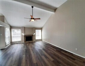 8202 Weatherly Dr in Rowlett, TX - Building Photo - Building Photo