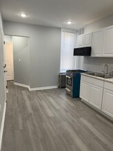 2204 S 15th St, Unit 2 in Philadelphia, PA - Building Photo - Building Photo